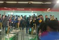 En un comunicado oficial, el Metro de Quito suspendió actividades a las 12:45 de este jueves 21 de marzo.
