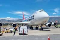 El Aeropuerto Mariscal Sucre de Quito interrumpirá operaciones por el mantenimiento de la pista. 